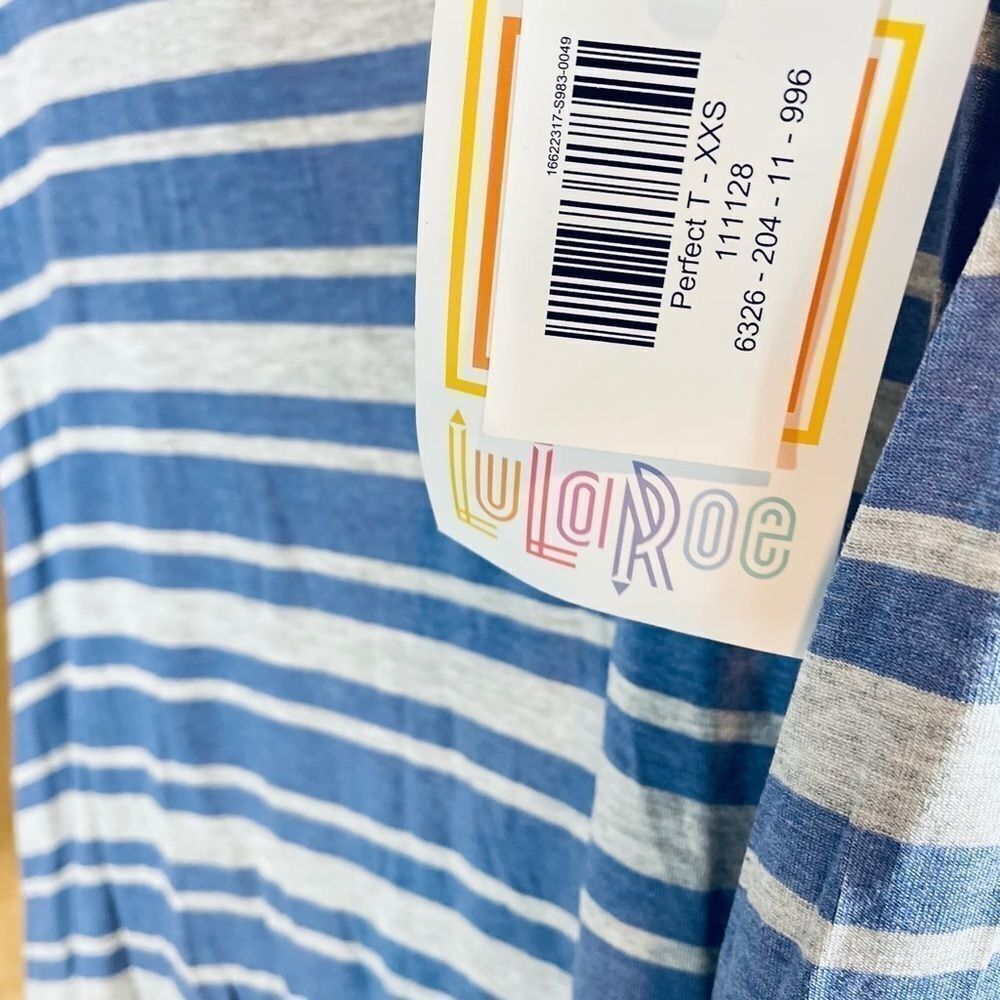 Lularoe NWT Perfect T - Picture 2 of 6